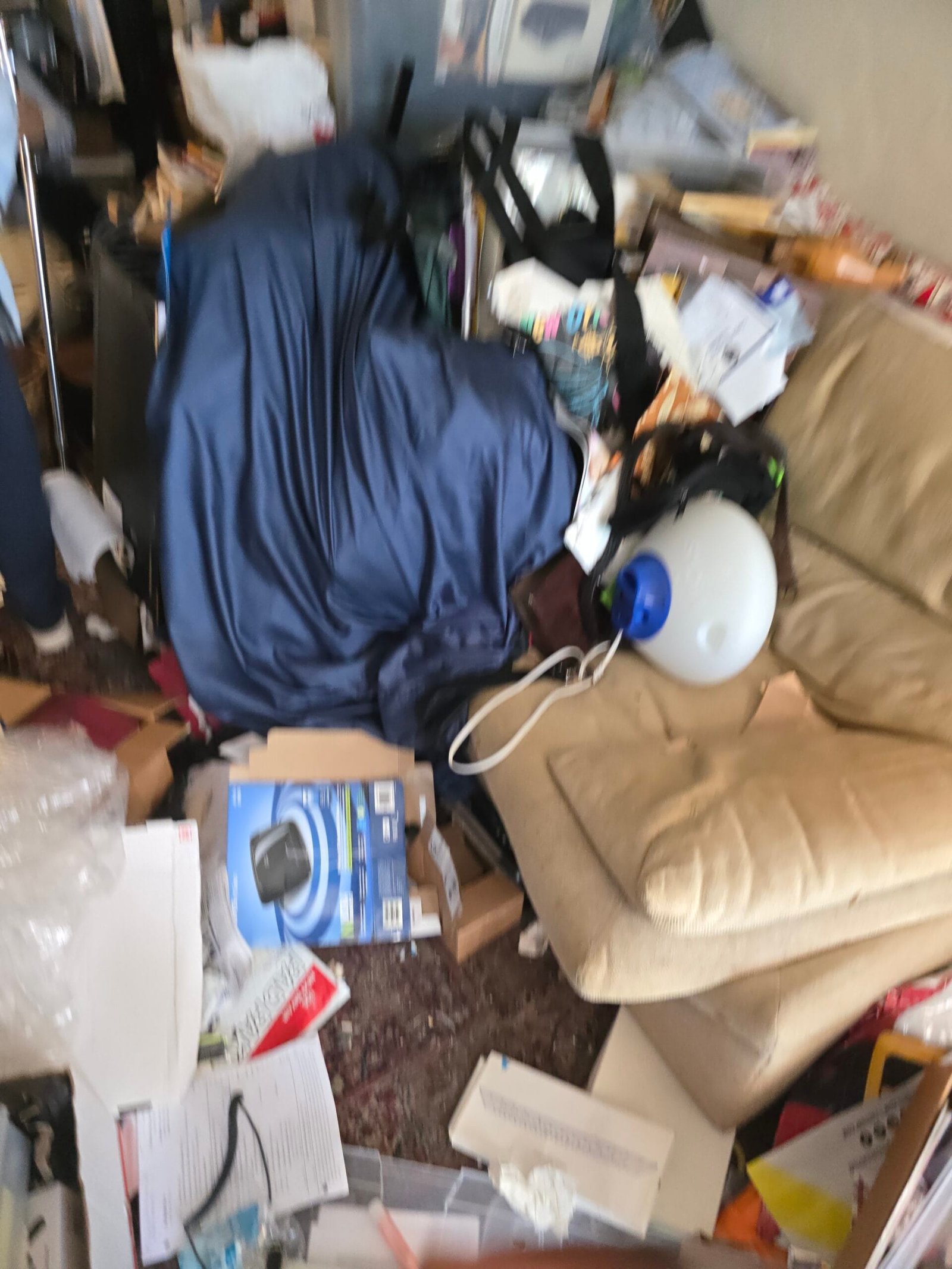 Curbside-Only Junk Pickup Near Me: Fast, Affordable Hauling in California 2 Curbside-only junk pickup near me - Rapid Junk Pros loading items from a driveway in California