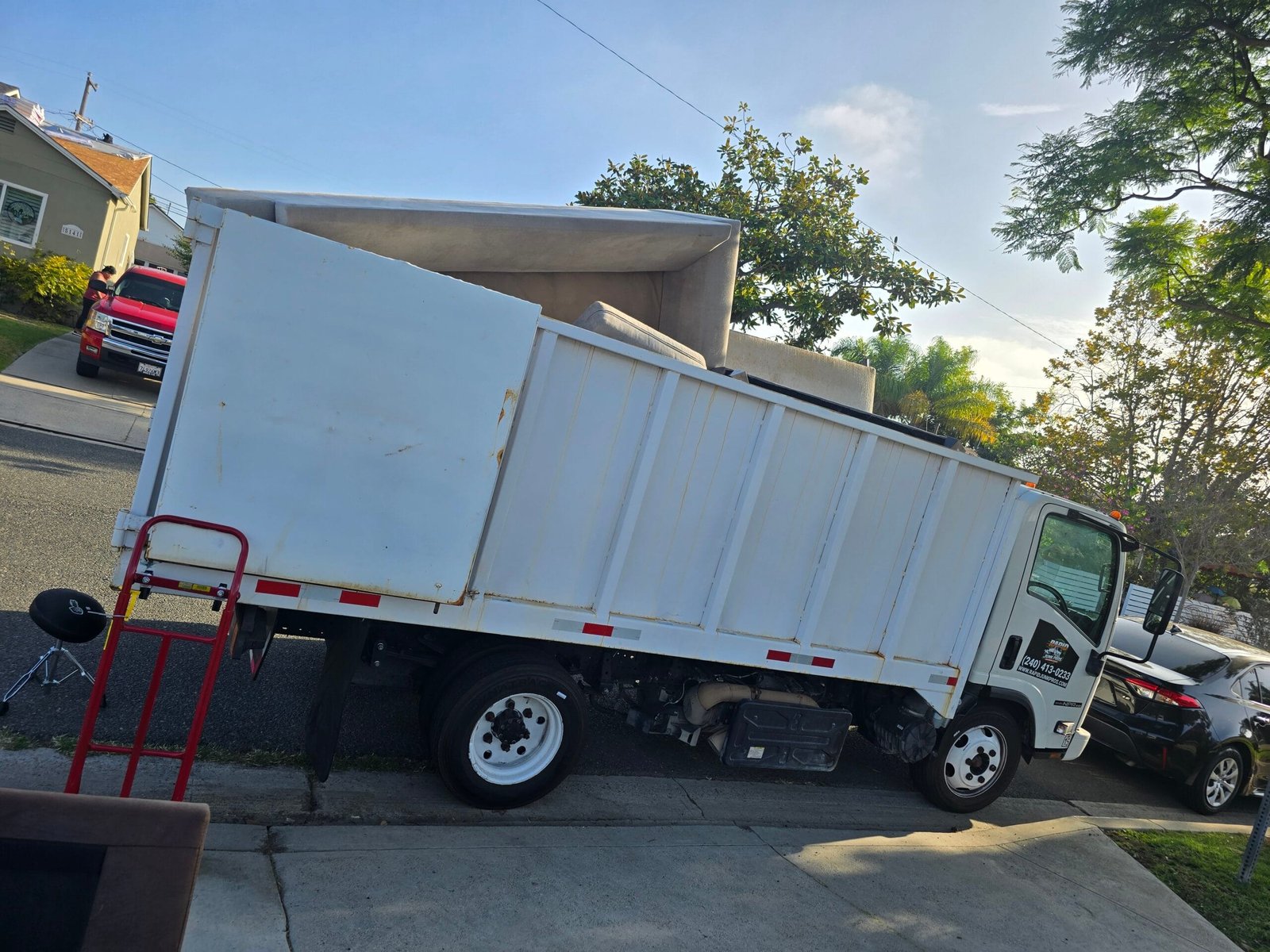Junk and Hauling Near Me in Redondo Beach 1 junk and hauling near me