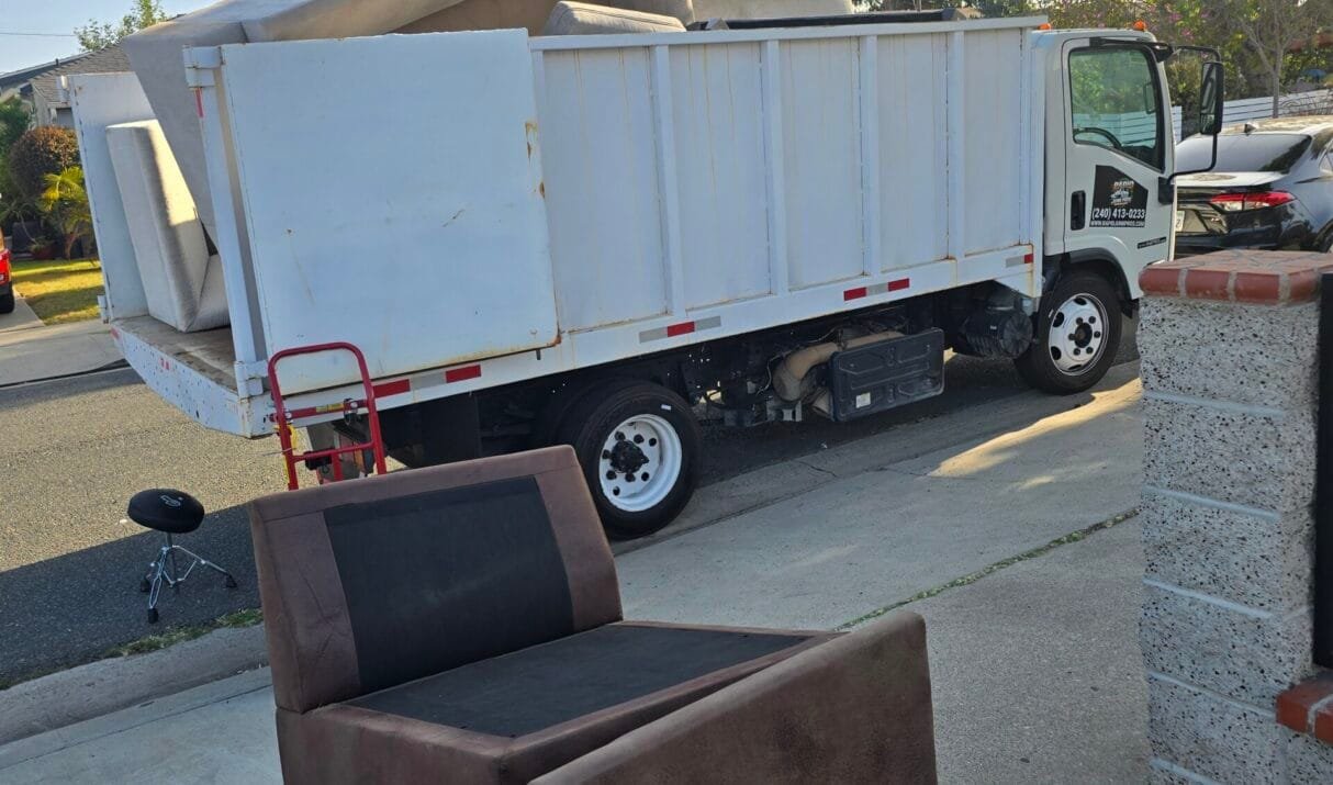 TV and Electronics Disposal Los Angeles: The Right Way to Get Rid of Old TVs and E-Waste