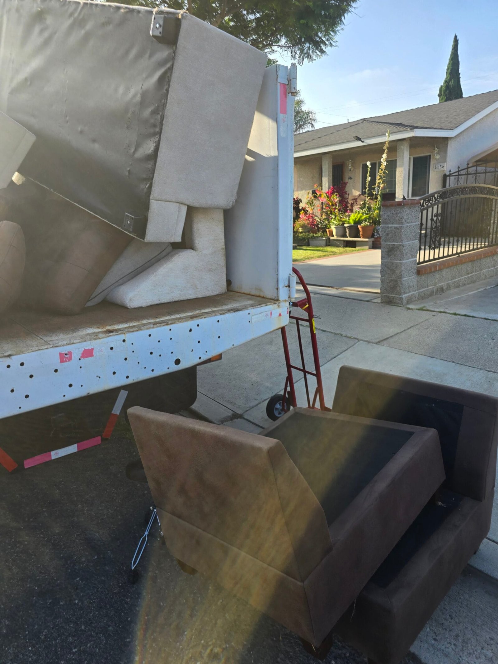 Junk and Hauling Near Me in Compton 1 junk and hauling near me