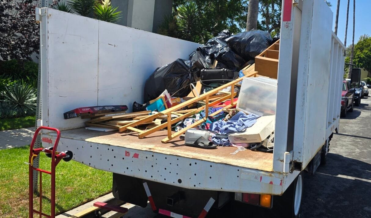 Junk Removal in Arts District, Los Angeles