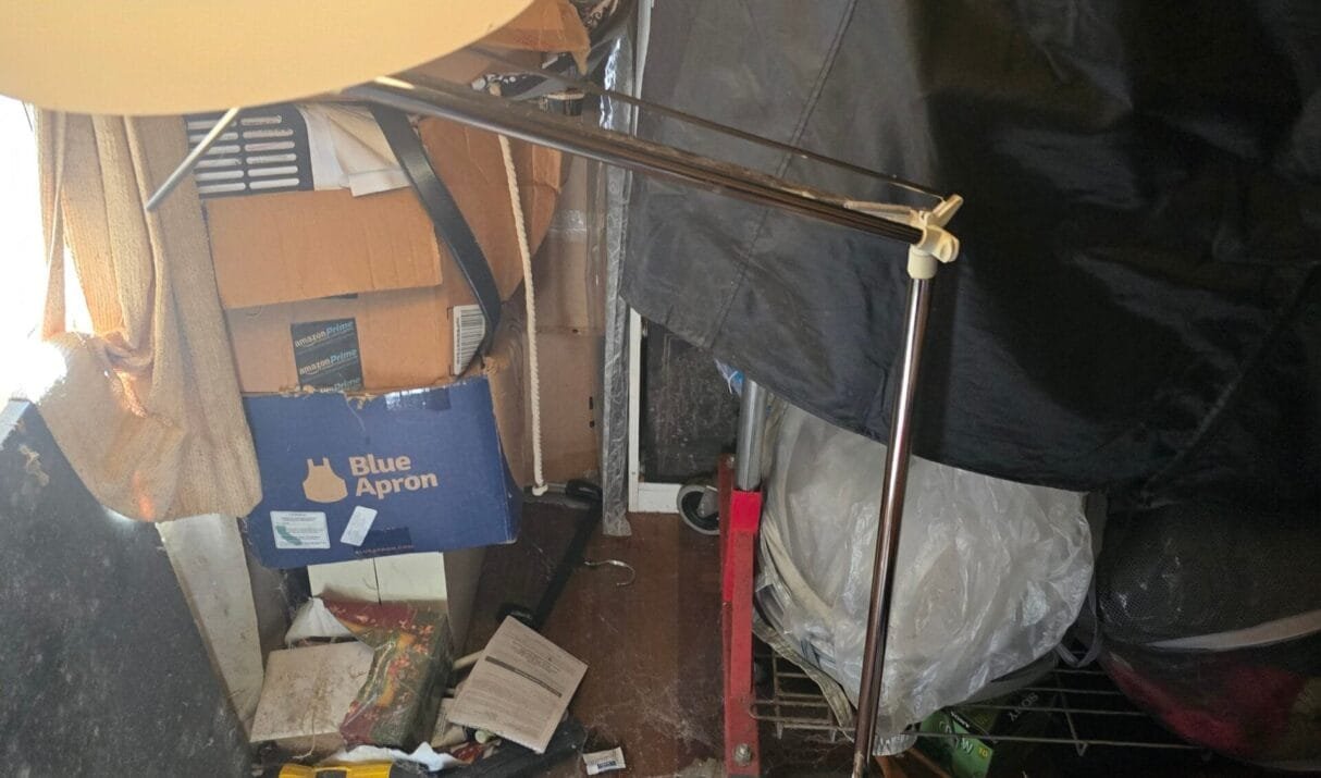 Junk Removal in Larchmont Village, CA